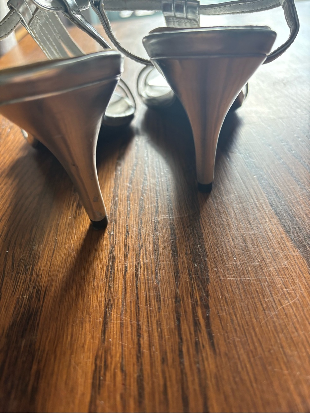⭐️3/$20⭐️Metallic Ballroom Style Kitten Heels-1920's Inspired - Picture 4 of 5